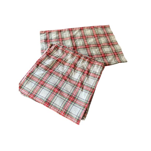 L.L. Bean King Pillowcase Set Of 2 Red Plaid Pattern 20"x40" 100% Cotton Flannel - Picture 1 of 5